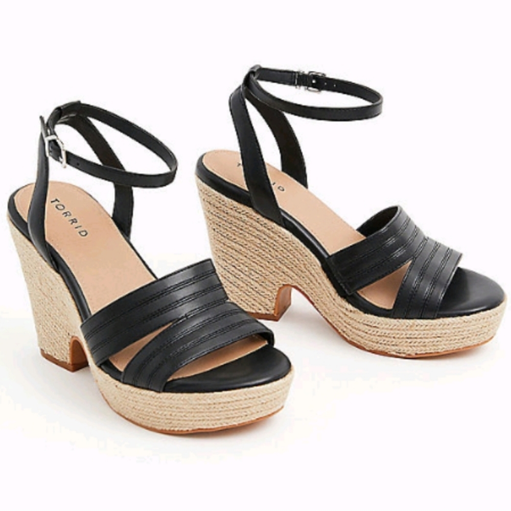 NWT IN BOX TORRID BLACK ESPDRLLE PLTFRM CONE HEELS SIZE 10WW but can Fit 10½ww